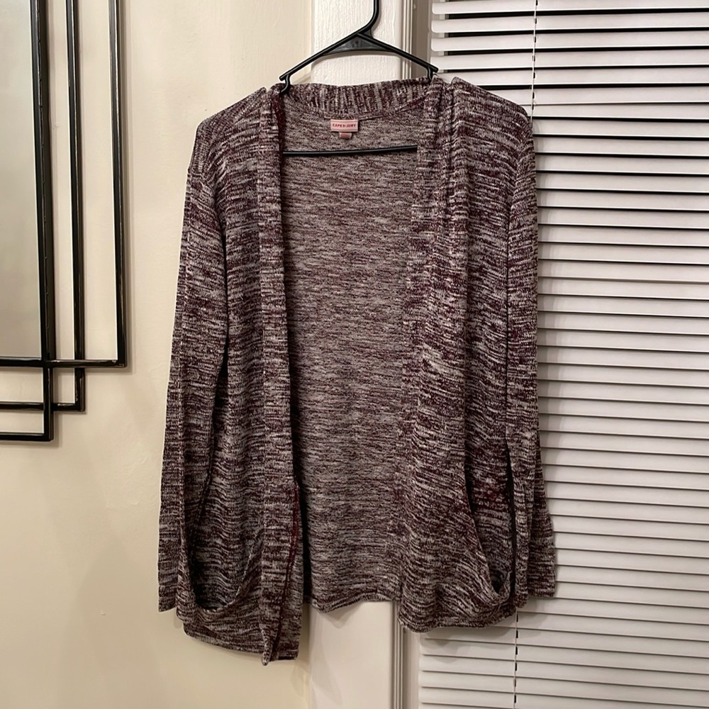 Purple cardigan with pockets - size medium